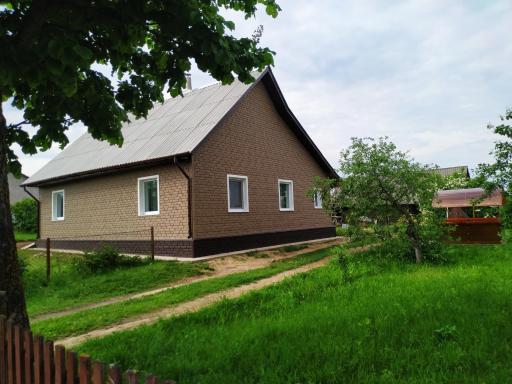 Domik v derevne ag naroch - Housity