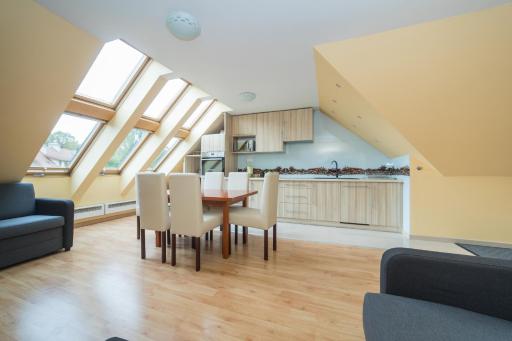 Apartament przy Deptaku z miejscem parkingowym - Housity