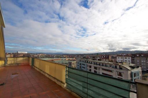 Atico centro Oviedo 3hab+garaje+terraza+wifi - Hizvo