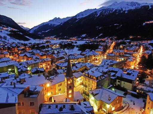 Hotel Silene Parking and Garage - Housity