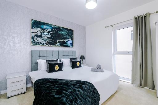 2 Bedroom Apartment Manchester Hosted By MCR Dens - Housity