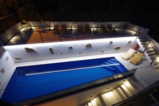 Apartments Makarska - Housity