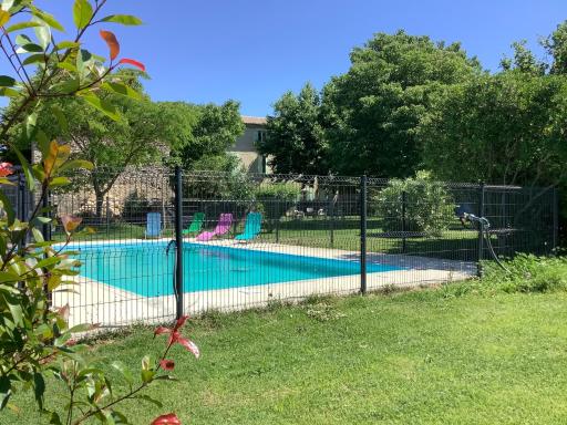Le Papillon De Soie - Housity