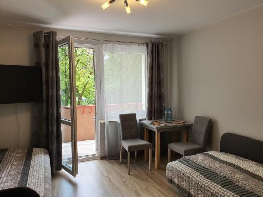 Pokoje Gościnne - Housity