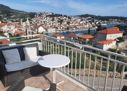 Apartments Frane - Housity