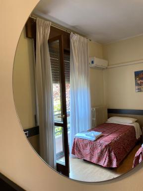 B&B Santa Monica - Housity