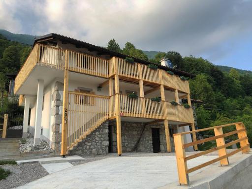 Hiša Pri Koritu - Apartma Stol - Housity