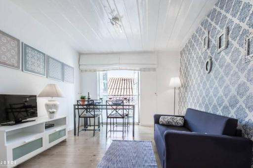 InLoveApartments - Typical Portuguese Tiles - Housity