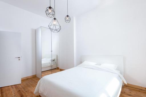 The WHITE APARTMENT - Bogoridi Main Street - Housity