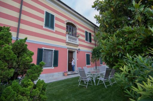 Cascina Olivetta -sleep in winery - Housity