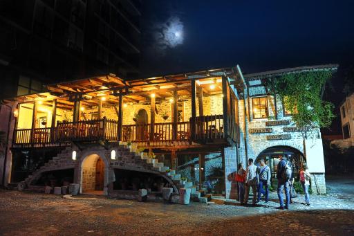Hotel Tradita - Housity