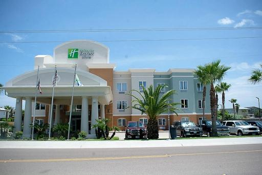 Holiday Inn Express Hotel and Suites Port Aransas/Beach Area by IHG - Housity