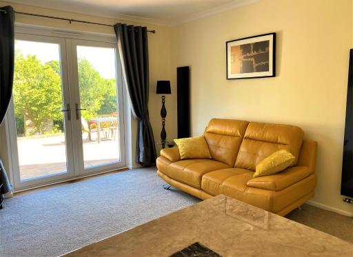 Luxury Suntrap in Private Complex St Leonards - Housity