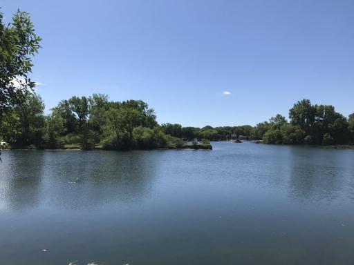 Spring Lake Suites - Housity