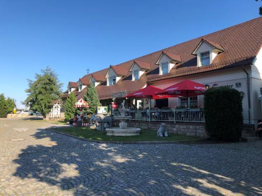 Pension Zur Linde - Housity