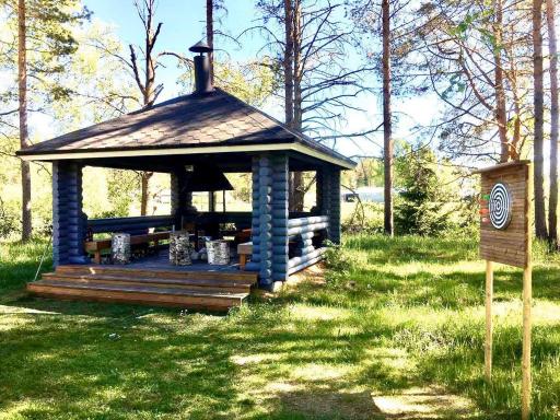 Huhtaniemen Mökkikylä - Housity
