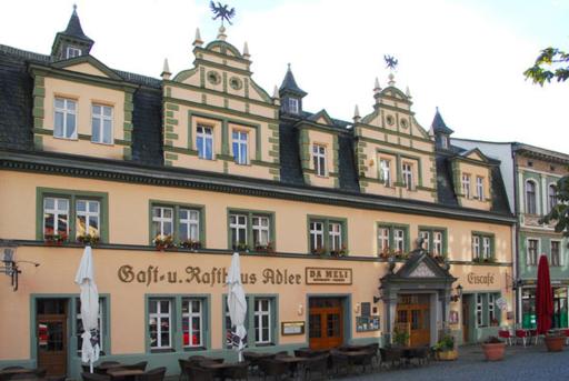 Hotel Adler - Housity