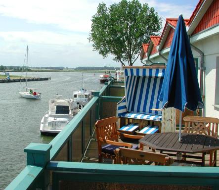 Ferienapartment Hafenperle Karlshagen Yachthafen - Housity