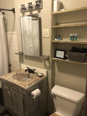 El Nopal Casita-Close to Sul Ross State University - Housity
