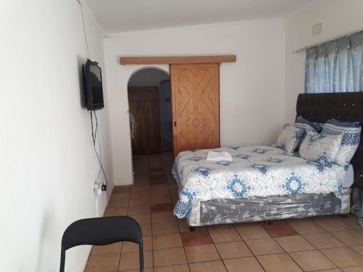 C - Land Guest house - Housity