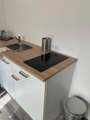 Süßes Zimmer im Souterrain bei Bamberg - Housity