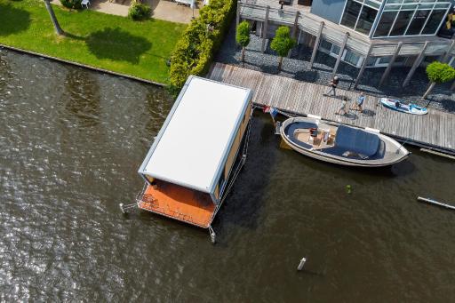 Luxe Houseboat Skoft - Housity