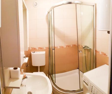 Apartment Dina - Housity