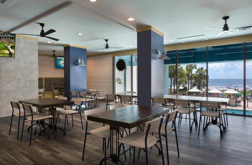Breakers Resort Hotel - Housity