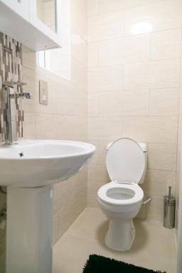 Cheetham Hills Apartments - Housity