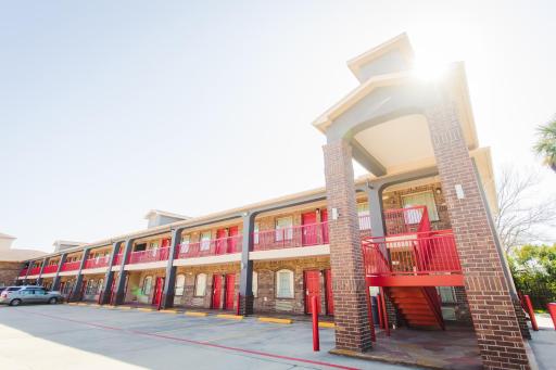 Home Place Inn - Housity