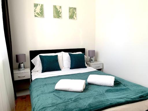 Two bedroom serviced apartment, London - Housity