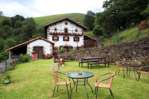 CASA RURAL Urruska - Housity