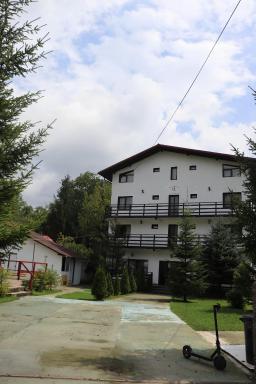 Pensiunea Q - Housity