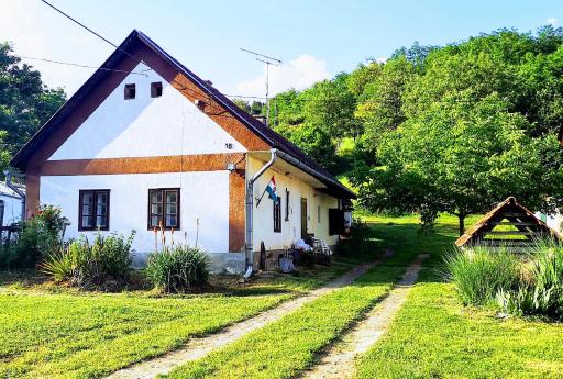 Pusztakisfalu Vendégház - Housity