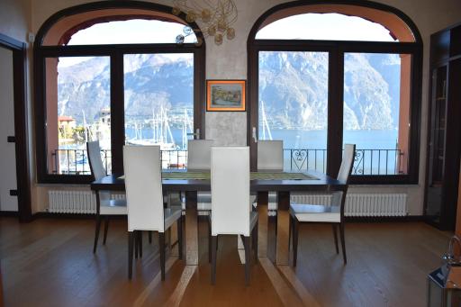 BELLAGIO LAKESIDE APARTMENT - Housity