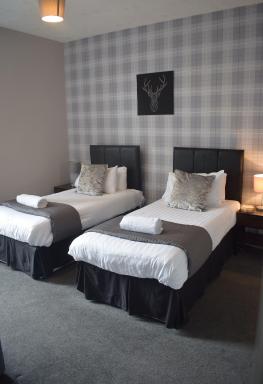 Kelpies Serviced Apartments McDonald- 2 Bedrooms - Housity
