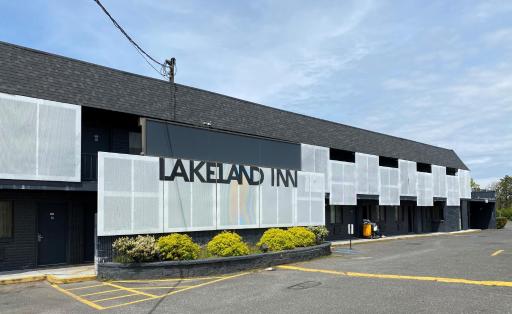 Lakeland Inn - Bohemia - Housity
