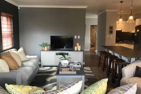 Winner in the Winelands - Housity