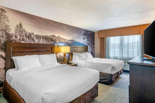 Clarion Pointe Medford - Housity