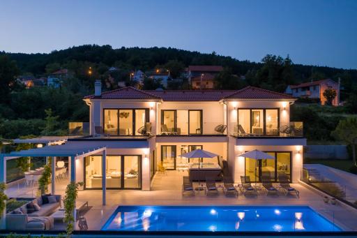 Villa Elegance - Housity
