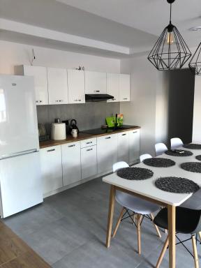 Hostel 4M Suchedniów - Housity