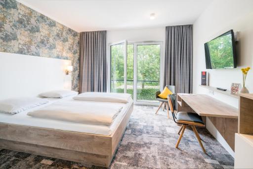 Stadthotel Lohne, Self Check-in & entspannt im Café frühstücken - Housity
