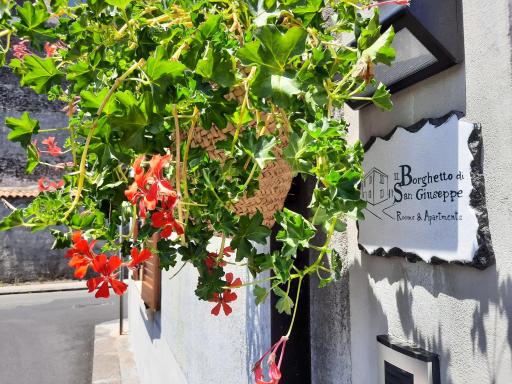 Il Borghetto di San Giuseppe EtnaRooms&Apartments - Housity