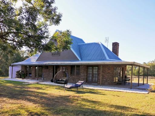 Hunter Habit Cottages - Housity