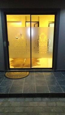 The Royal Prime Guest Lodge - Housity