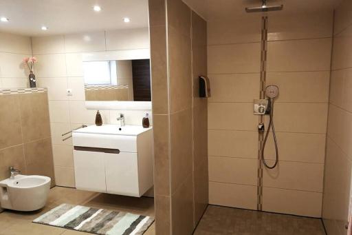 Ferienwohnung mit Sauna und schönem Garten - Housity