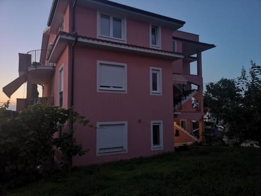 Apartment & Rooms Lilis - Housity