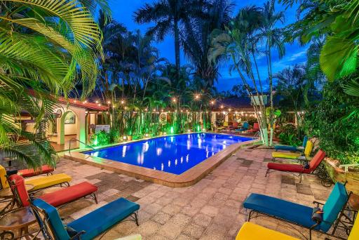 Hotel Villas Lirio - Housity