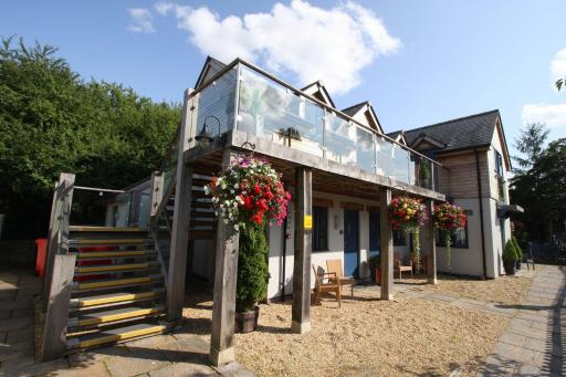 The Sun Inn - Housity