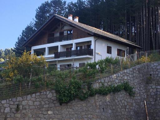 Tra il bosco e il lago - Housity